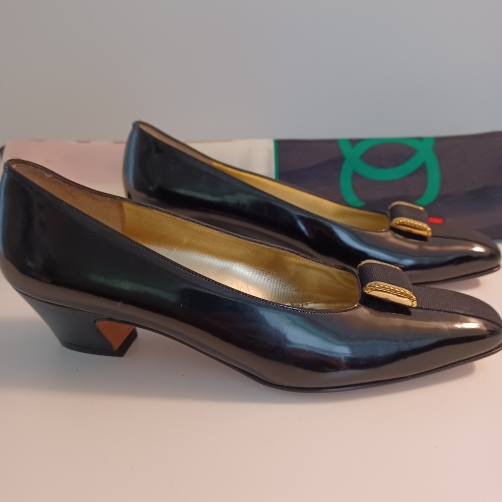 Salvatore Ferragamo shoes - Picture 4 of 9